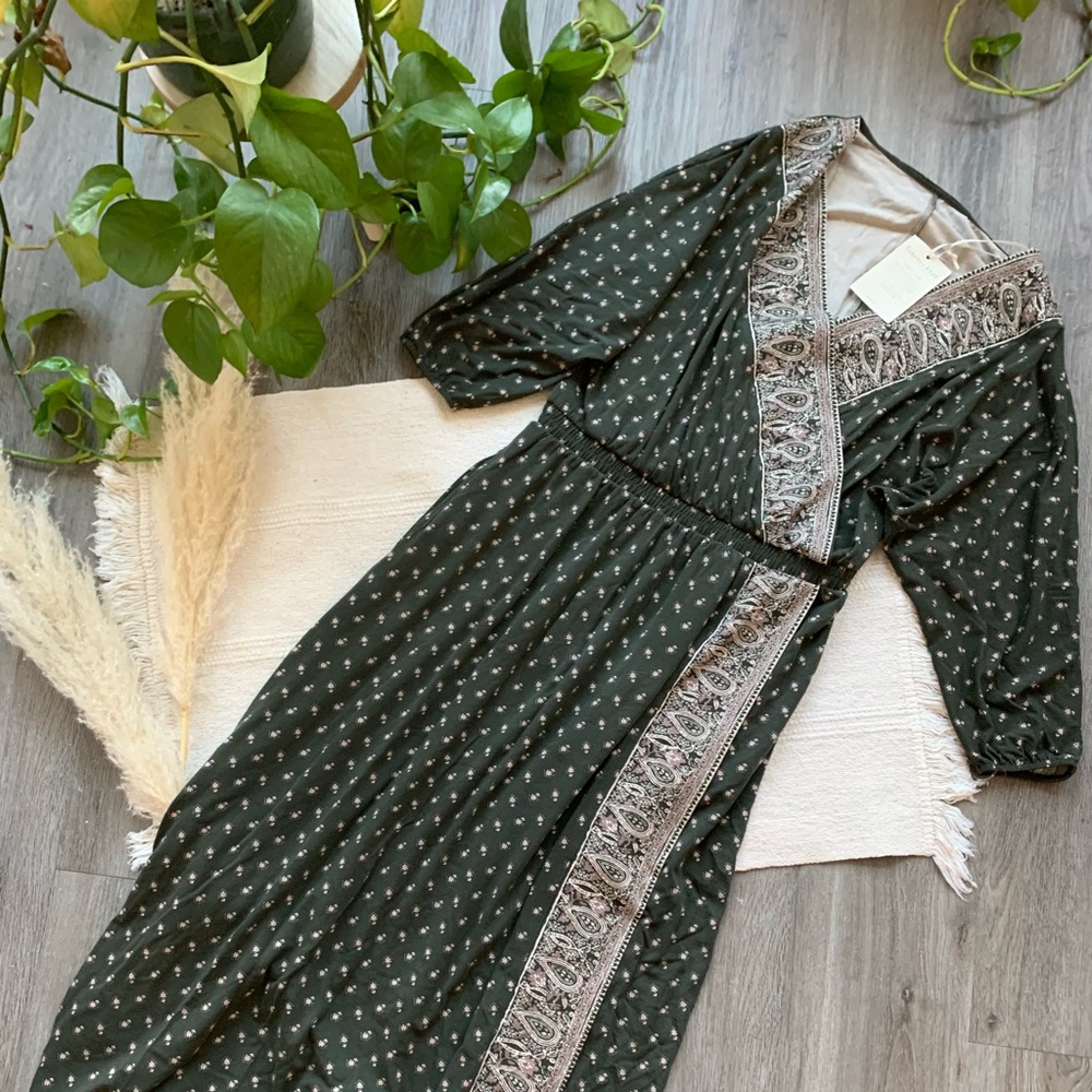 Garnet Hill Faux Wrap Around Elastic Waist Green with Paisley Detail Dress